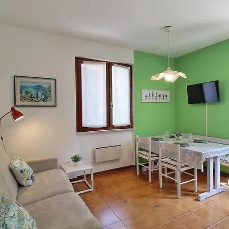 Apartment Casa Silvana In The Center Of Bardolino