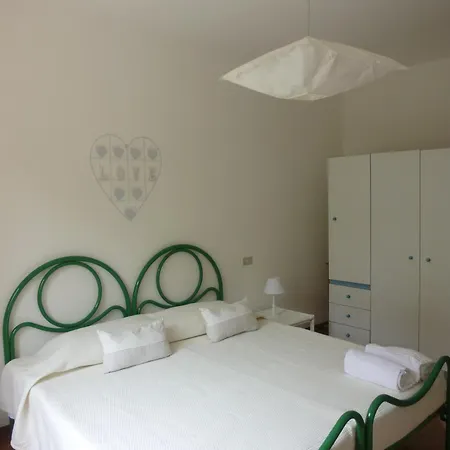Casa Silvana In The Center Of Apartment Bardolino